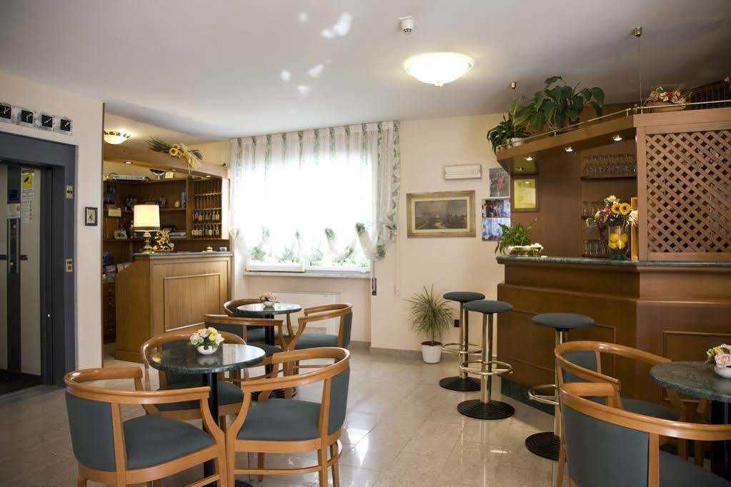 Hotel Fortunella Lido di Camaiore Exterior photo
